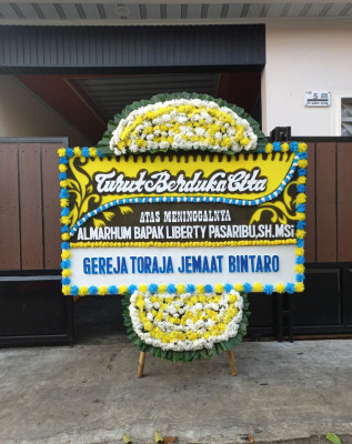 Papan Bunga Duka di Buntu Pane